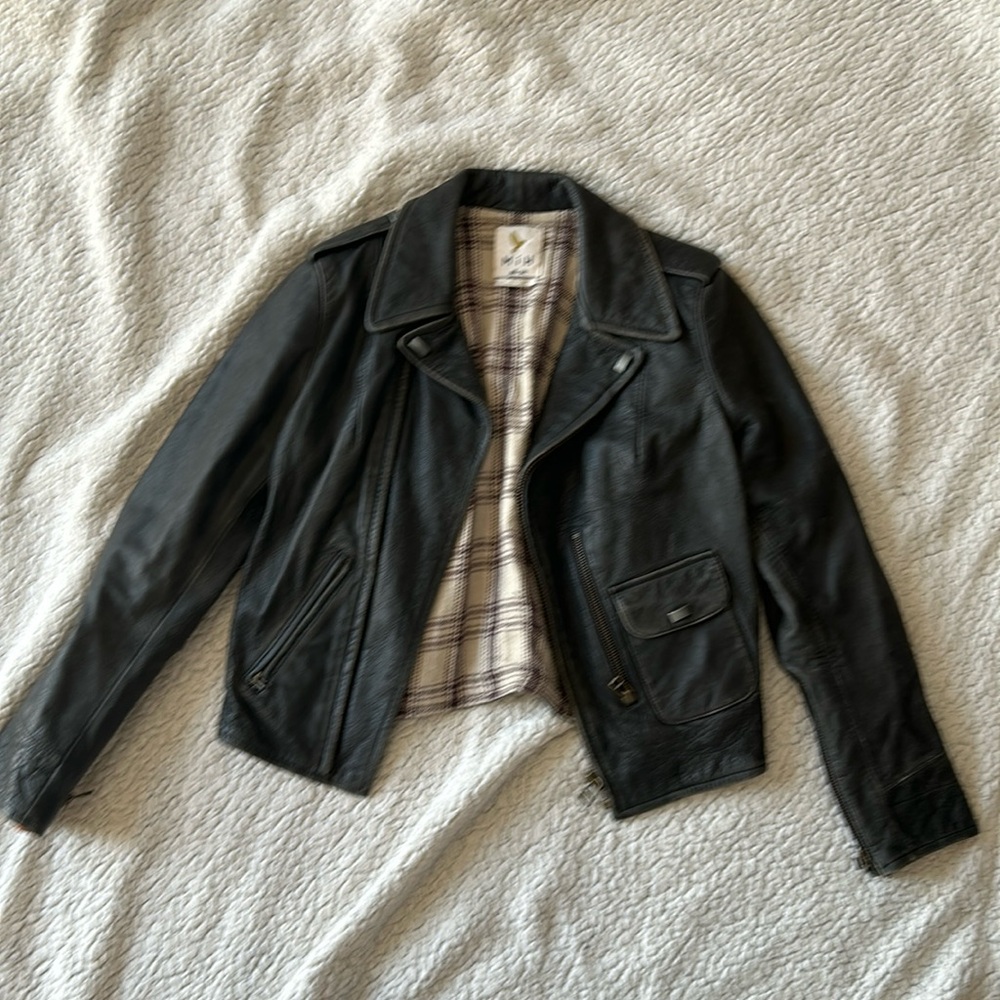 Gorgeous vintage leather jacket